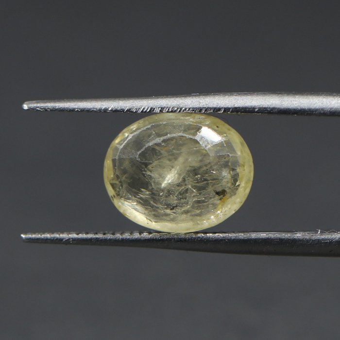 YSP11523 2 1 YELLOW SAPPHIRE 2.81 Ct.