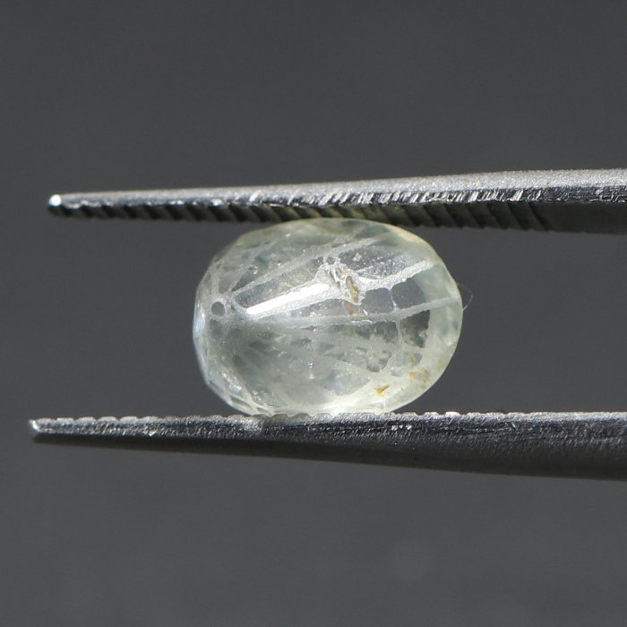 YSP11533 2 1 YELLOW SAPPHIRE 1.69 Ct.