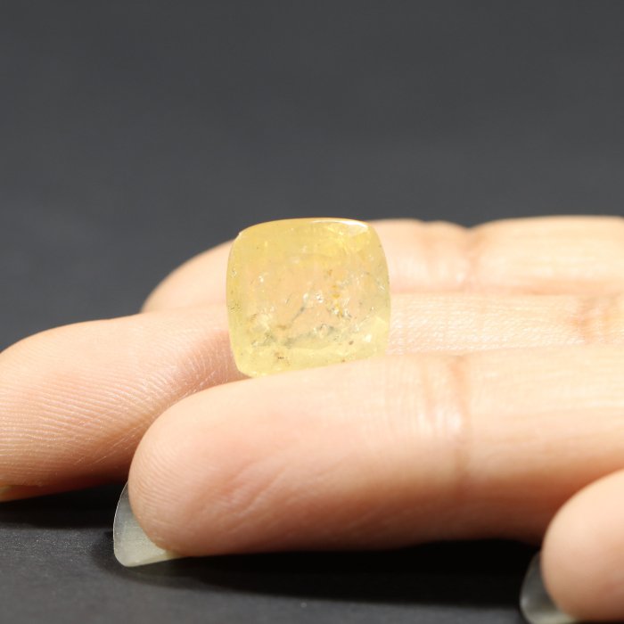 YSP11659 3 1 YELLOW SAPPHIRE 9.51 Ct.
