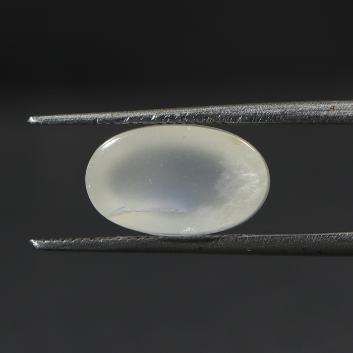 MOONSTONE 4.74 Ct.