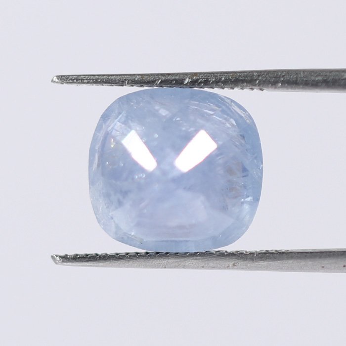BLUE SAPPHIRE 7.04 Ct.