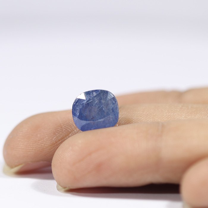 BSP12988 4 1 BLUE SAPPHIRE 4.71 Ct.