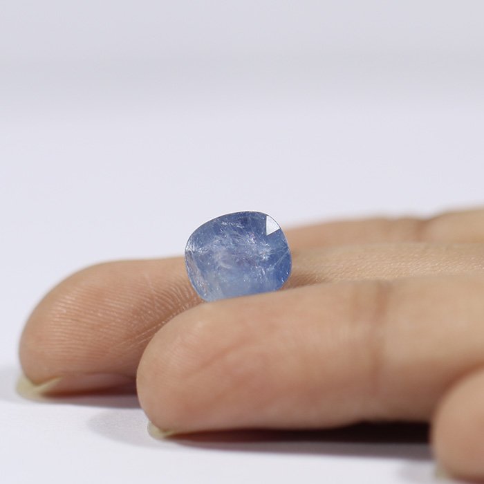 BSP12995 4 1 BLUE SAPPHIRE 4.25 Ct.