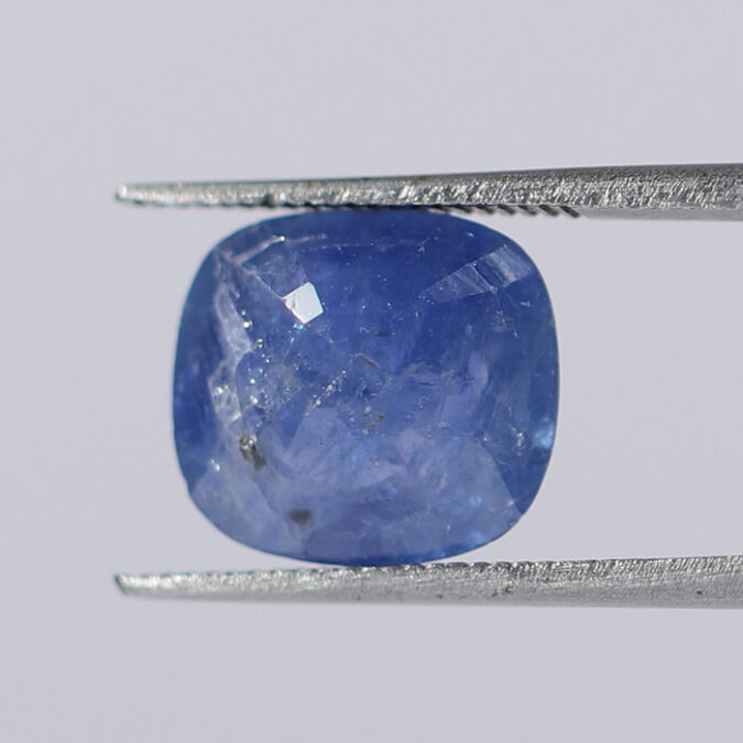 BLUE SAPPHIRE 4.66 Ct.