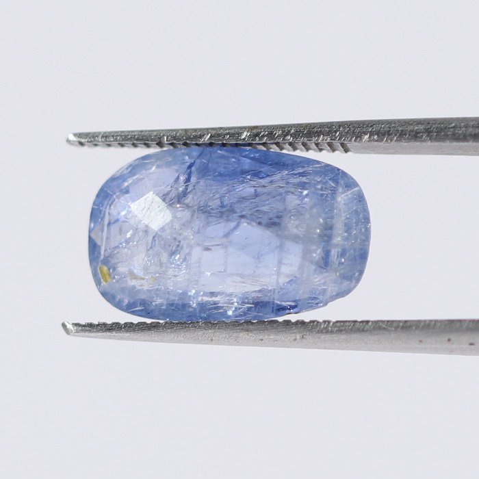 BSP13005 3 1 BLUE SAPPHIRE 3.91 Ct.