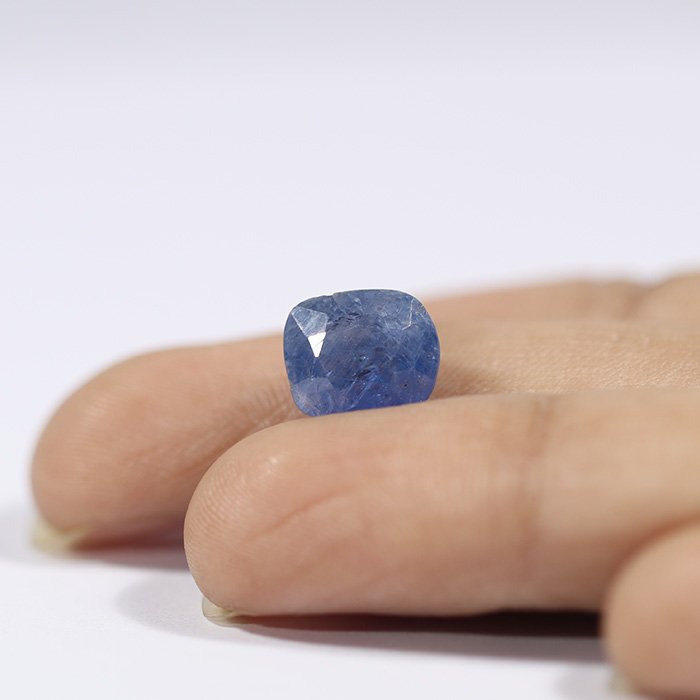 BSP13008 4 1 BLUE SAPPHIRE 4.32 Ct.