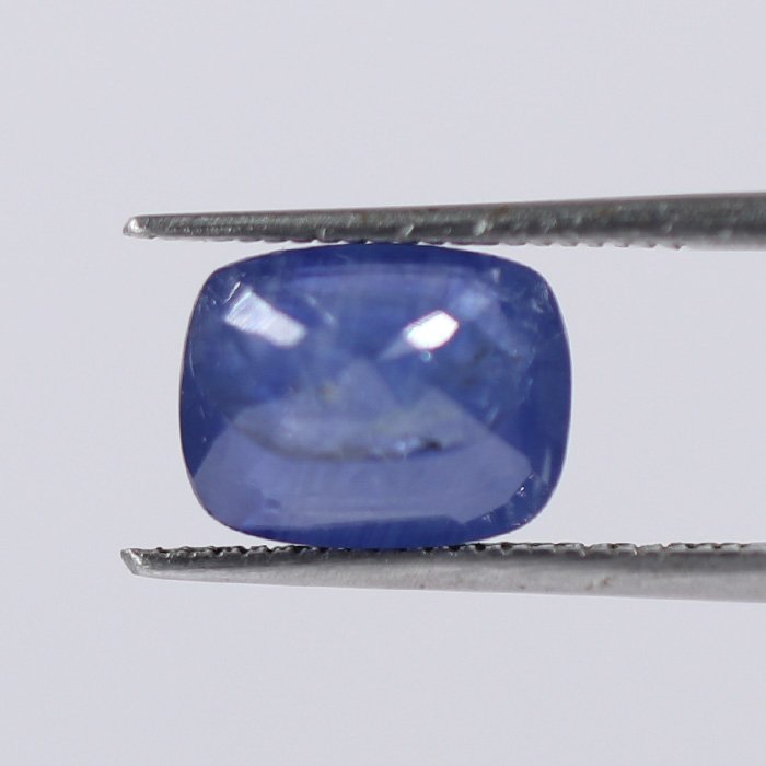 BSP13013 3 1 BLUE SAPPHIRE 2.75 Ct.