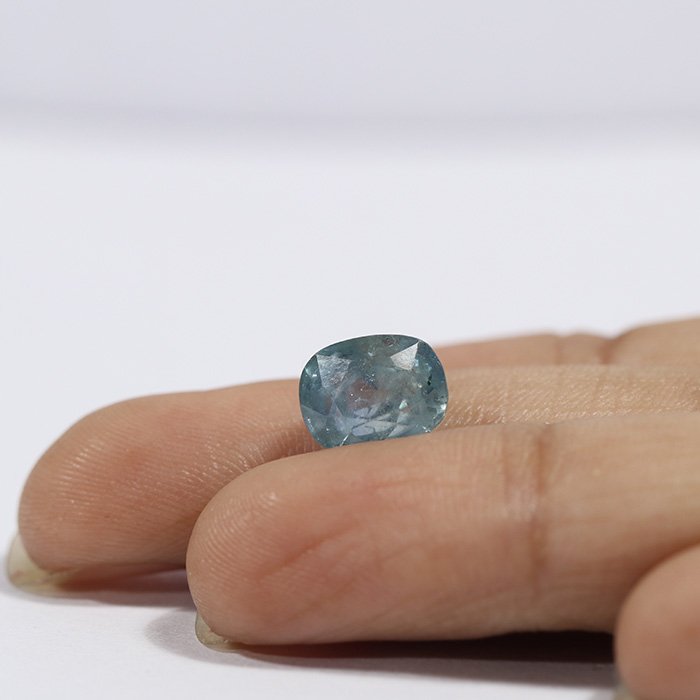 BSP13032 4 1 BLUE SAPPHIRE 4.13 Ct.