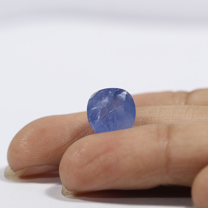 BLUE SAPPHIRE 5.08 Ct.