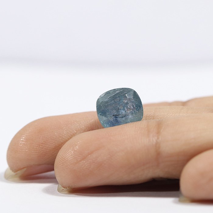 BSP13048 4 1 BLUE SAPPHIRE 4.73 Ct.