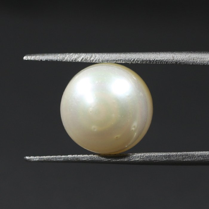 DSP1655 2 1 SOUTH SEA PEARL 7.68 Ct.