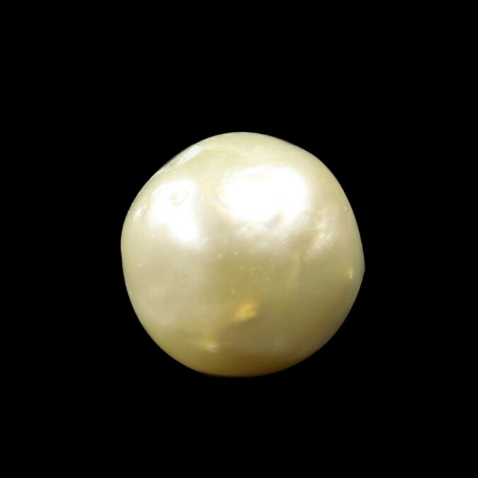 SOUTH SEA PEARL 5.79 Ct.