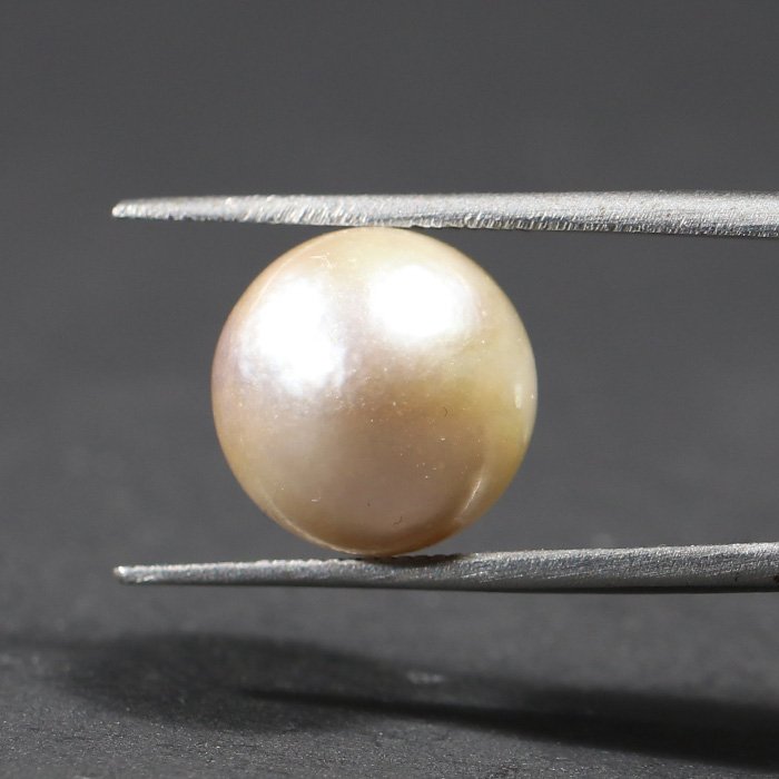 DSP1735 2 1 SOUTH SEA PEARL 9.74 Ct.
