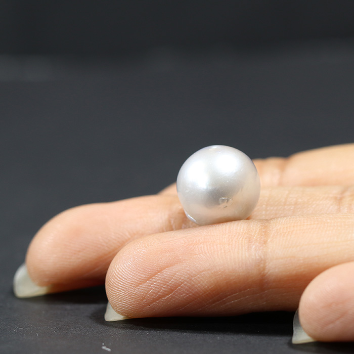 SOUTH SEA PEARL 11.22 Ct.