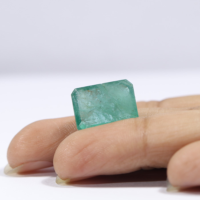 EMERALD 9.1 Ct. 4 EMRD18295 3 1 EMERALD 9.1 Ct.