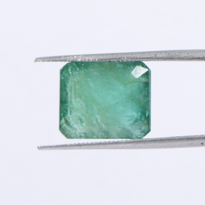 EMERALD 7.88 Ct. EMERALD 7.88 Ct.