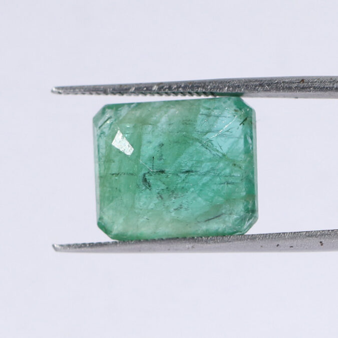 EMERALD 7.88 Ct. EMERALD 7.88 Ct.