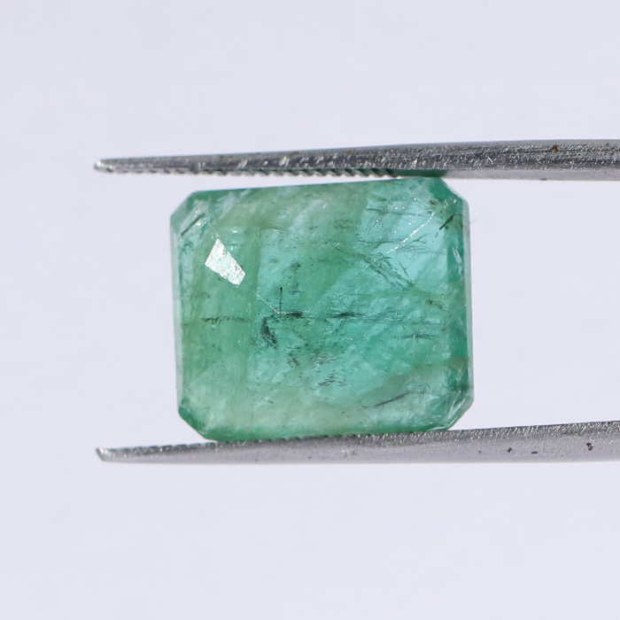 EMERALD 7.88 Ct. EMERALD 7.88 Ct.