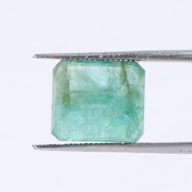 EMERALD 6.57 Ct. EMERALD 6.57 Ct.