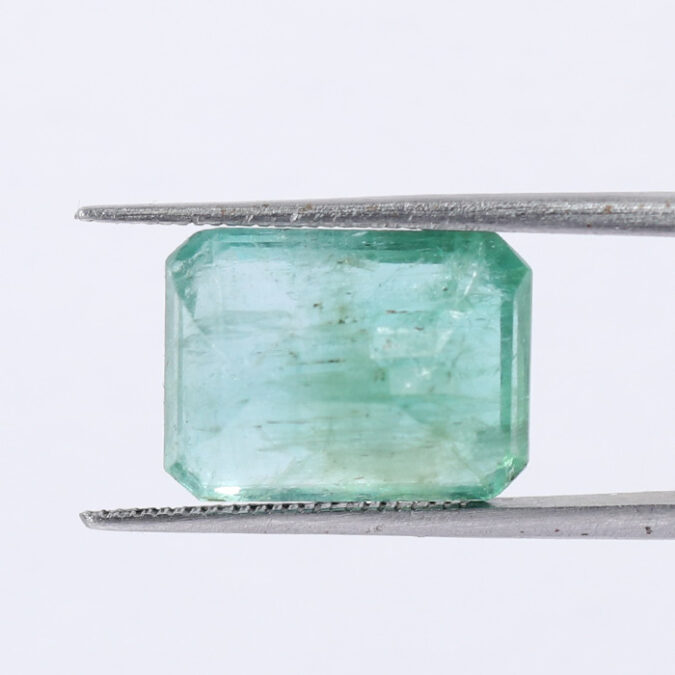 EMERALD 7.44 Ct. EMERALD 7.44 Ct.