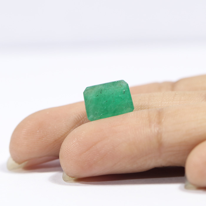 EMRD18326 3 1 EMERALD 3.32 Ct.