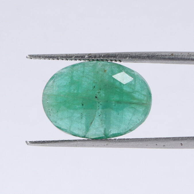 EMERALD 4.85 Ct. EMERALD 4.85 Ct.