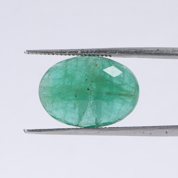 EMERALD 4.85 Ct. EMERALD 4.85 Ct.