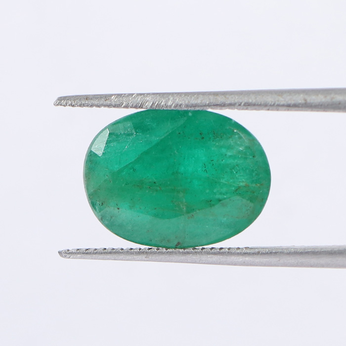 EMERALD 4.83 Ct. 2 EMRD18354 1 1 EMERALD 4.83 Ct.