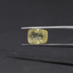 YELLOW SAPPHIRE 2.83 Ct.