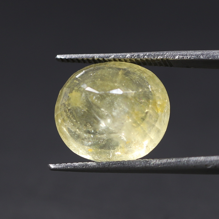 YELLOW SAPPHIRE 10.11 Ct. 3 YSP12310 2 1 YELLOW SAPPHIRE 10.11 Ct.