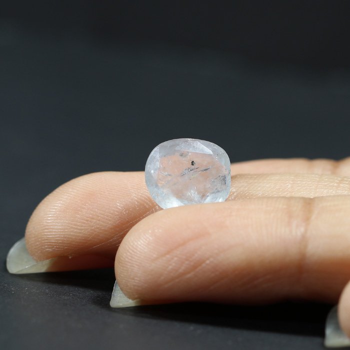 BSP13191 3 1 BLUE SAPPHIRE 4.11 Ct.