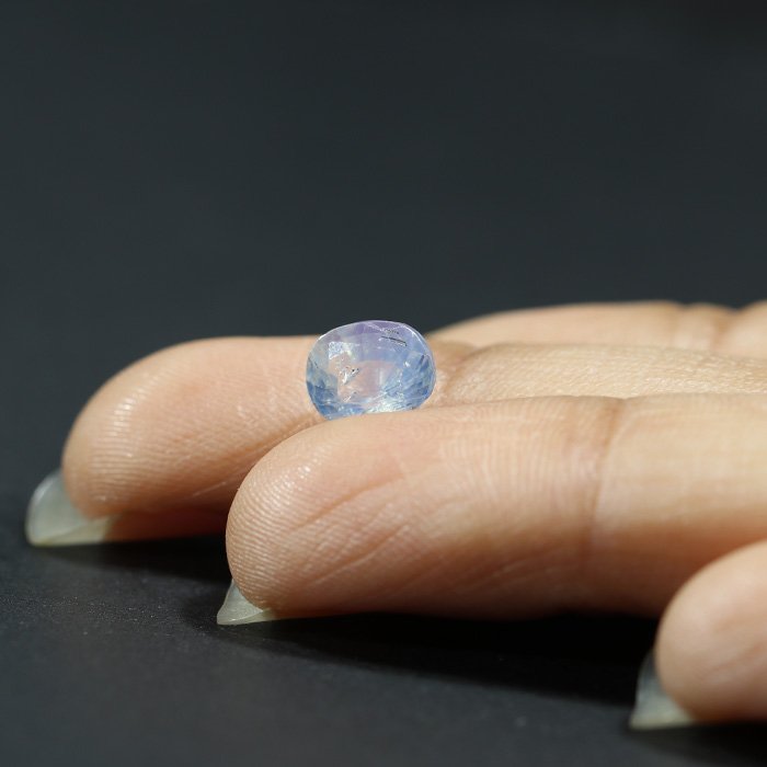BSP13226 3 1 BLUE SAPPHIRE 1.7 Ct.