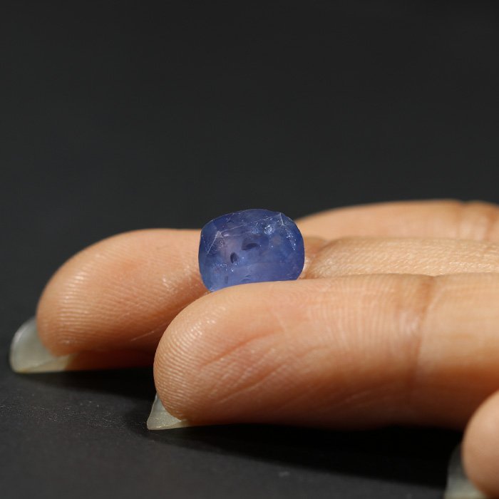 BSP13227 3 1 BLUE SAPPHIRE 3.25 Ct.