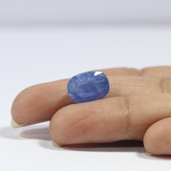 BSP13324 3 1 BLUE SAPPHIRE 7.59 Ct.