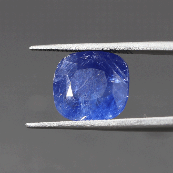 BLUE SAPPHIRE 5.05 Ct.