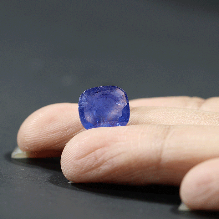 BLUE SAPPHIRE 5.05 Ct.