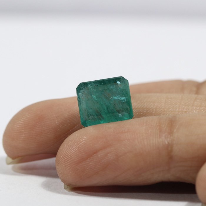 EMRD18402 3 1 EMERALD 4.32 Ct.