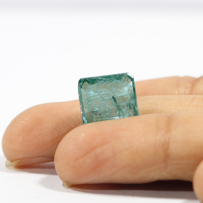 EMRD18407 3 1 EMERALD 4.58 Ct.