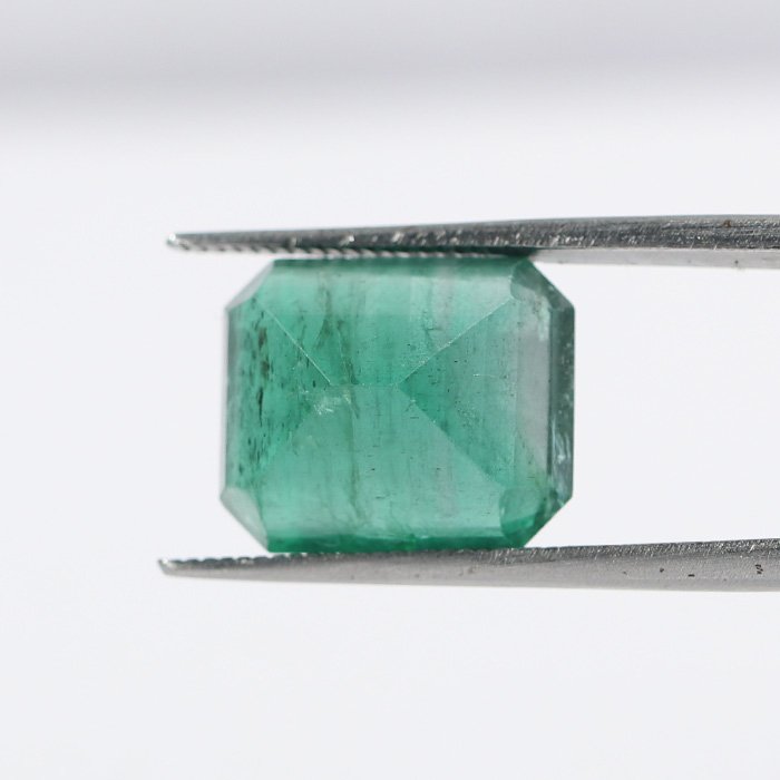 EMRD18408 2 1 EMERALD 6.99 Ct.