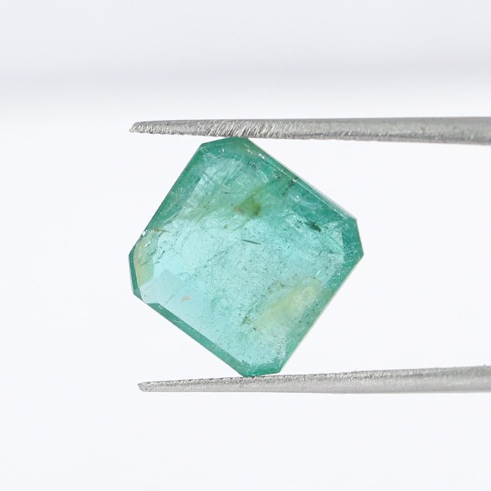 EMRD18413 1 1 EMERALD 5.07 Ct.