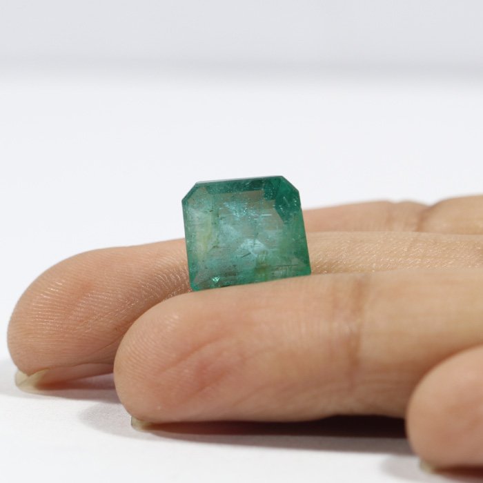 EMRD18413 3 1 EMERALD 5.07 Ct.