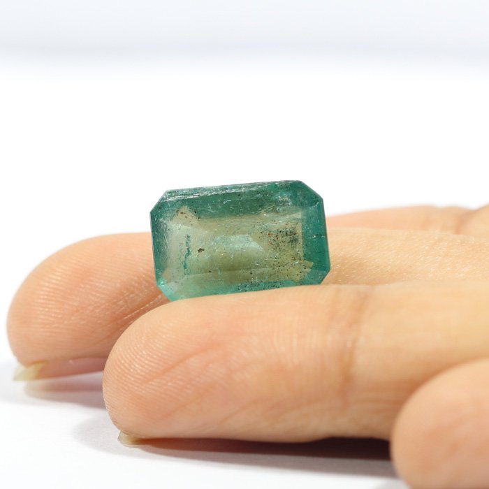 EMRD18422 3 1 EMERALD 5.9 Ct.