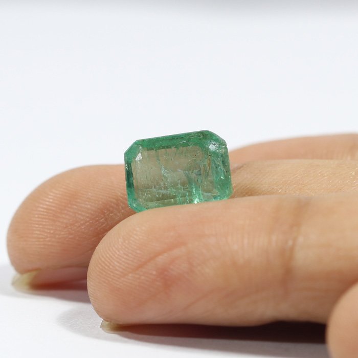 EMRD18423 3 1 EMERALD 3.42 Ct.