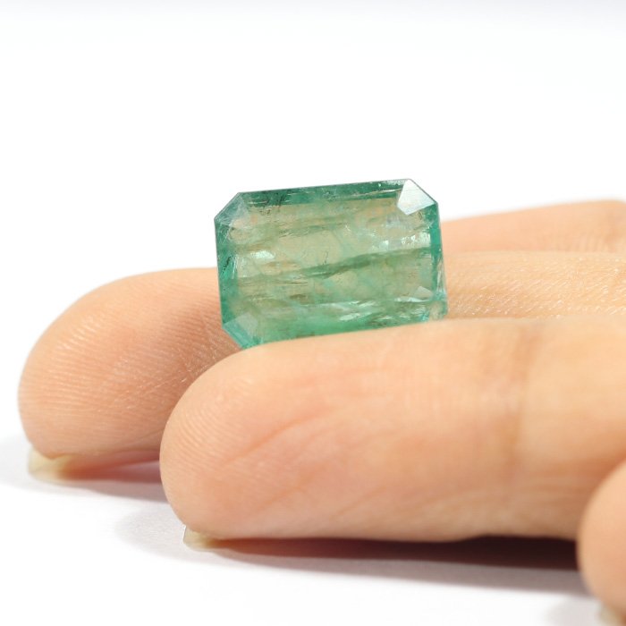 EMRD18435 3 1 EMERALD 7.12 Ct.