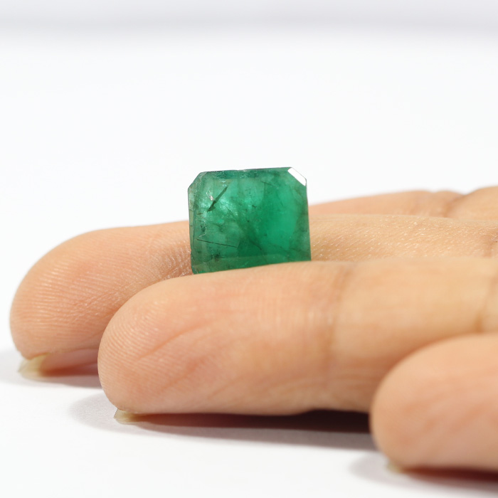 EMERALD 3.38 Ct.