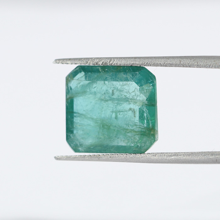 EMERALD 5.72 Ct. EMERALD 5.72 Ct.