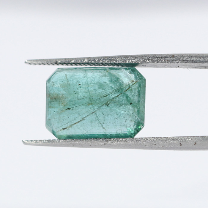EMERALD 5.71 Ct. EMERALD 5.71 Ct.