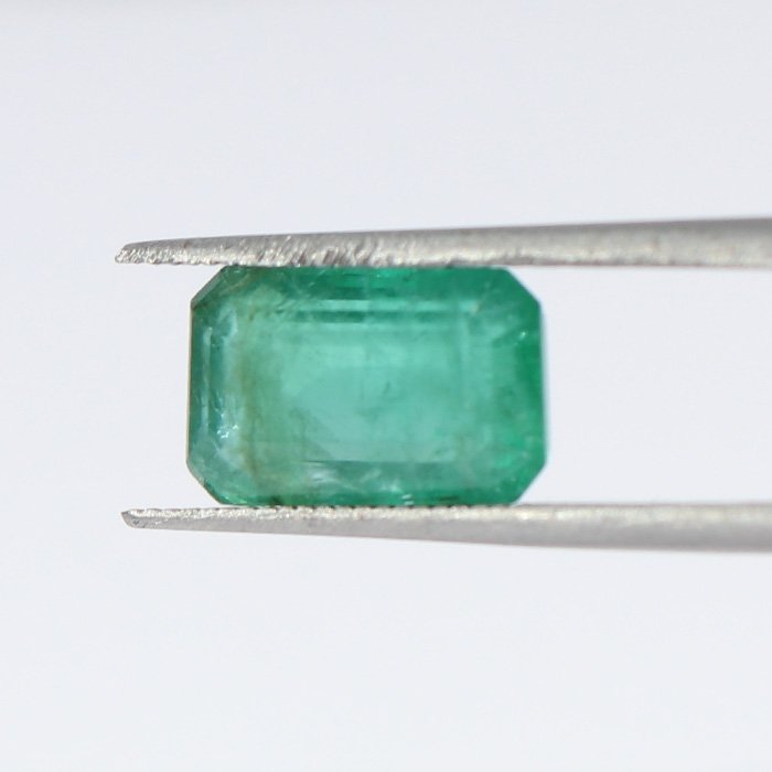 EMRD18451 1 1 EMERALD 3.19 Ct.