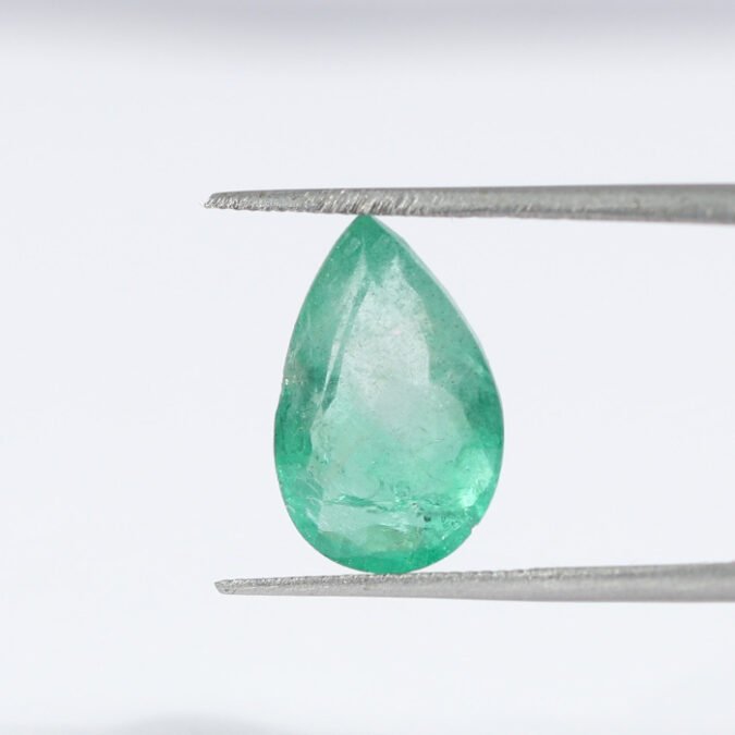 EMRD18455 1 1 EMERALD 4.18 Ct.
