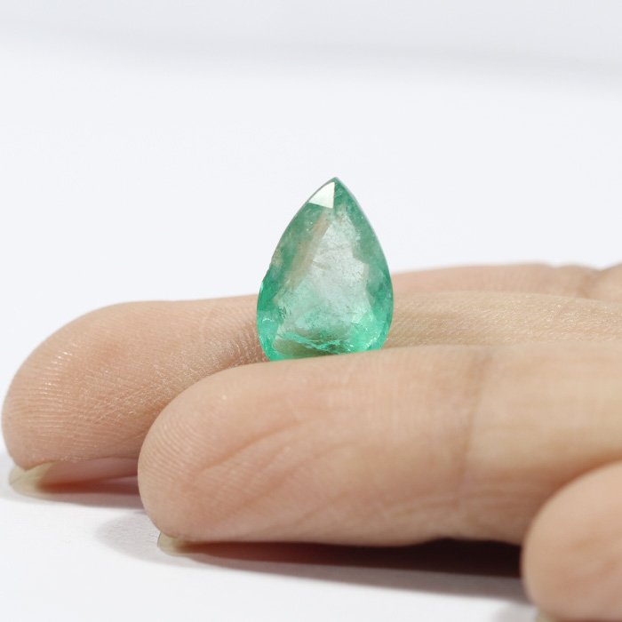 EMRD18455 3 1 EMERALD 4.18 Ct.
